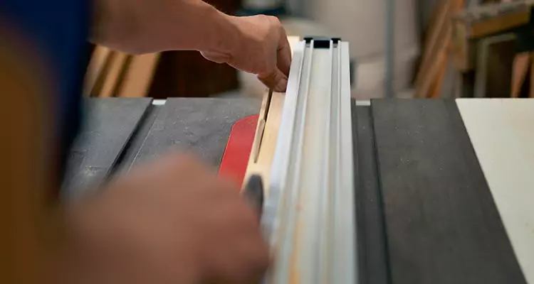 Bifold Door Seal Repair in Keystone, FL