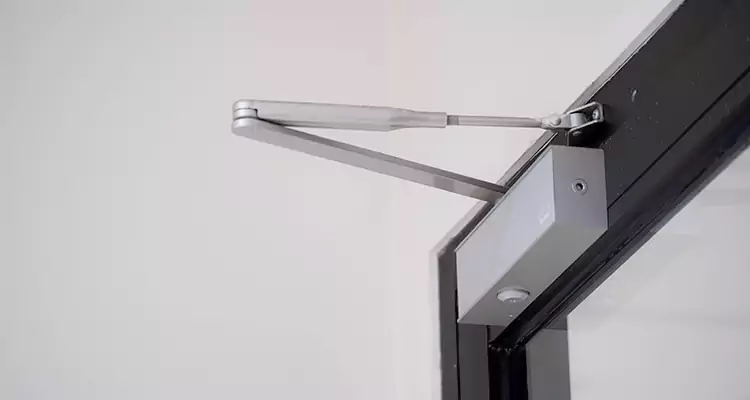 Screen Door Closer Repair in Keystone, FL