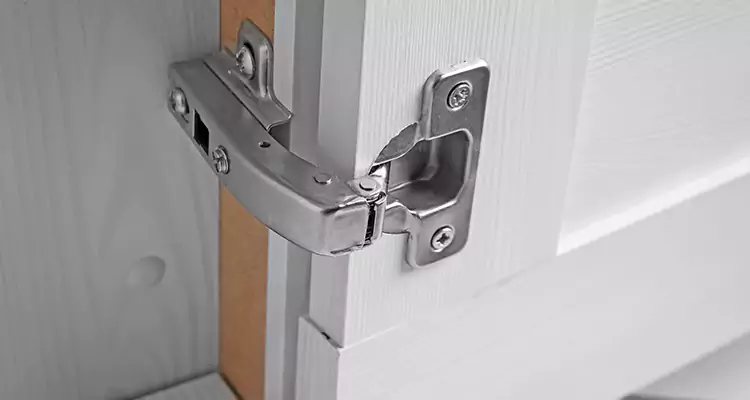 Shower Door Hinge Replacement in Keystone, FL