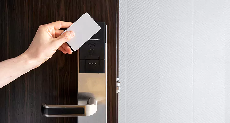 Why Choose Us for Hotel Keycard Lock Repair in Keystone, FL?