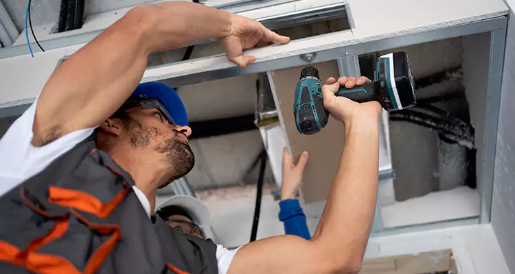 Emergency Overhead Door Repair in Keystone, FL