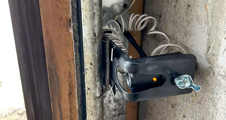 Fix Broken Garage Door Sensor in Keystone, FL