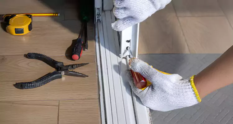 Closet Sliding Door Track Repair in Keystone, FL