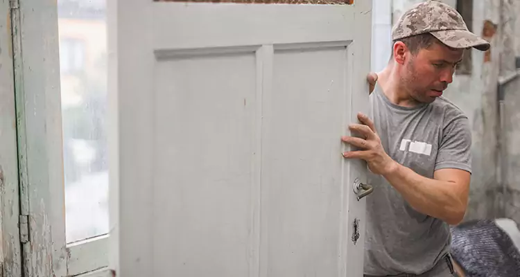 Home Front Door Replacement in Keystone, FL