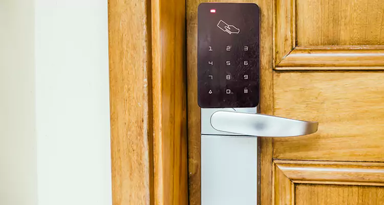 Keyless Hotel Door Locks Repair in Keystone, FL