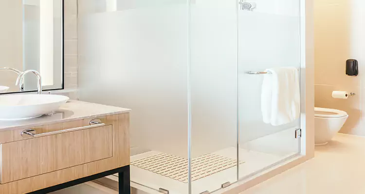 Expert Shower Door Fix and Repair in Keystone, FL