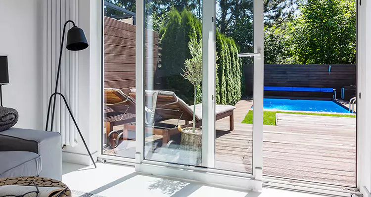 Fixing A Sliding Screen Door Roller in Keystone, FL