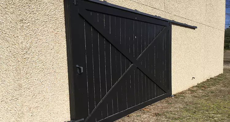 Sliding Barn Door Stuck Maintenance in Keystone, FL