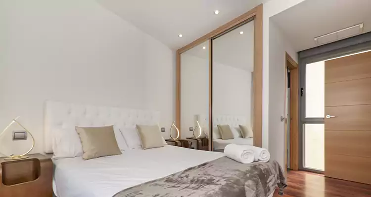 Sliding Wardrobe Door Mirror Replacement in Keystone, FL