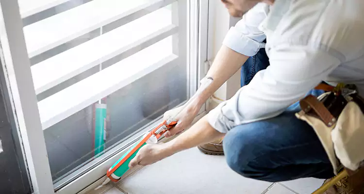 Dap Window Caulk Repair in Keystone, FL